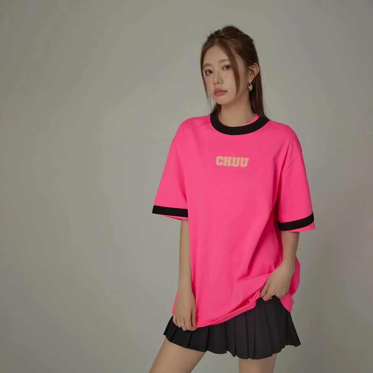 Chuu Color Matching Line Loose Fit T-Shirt